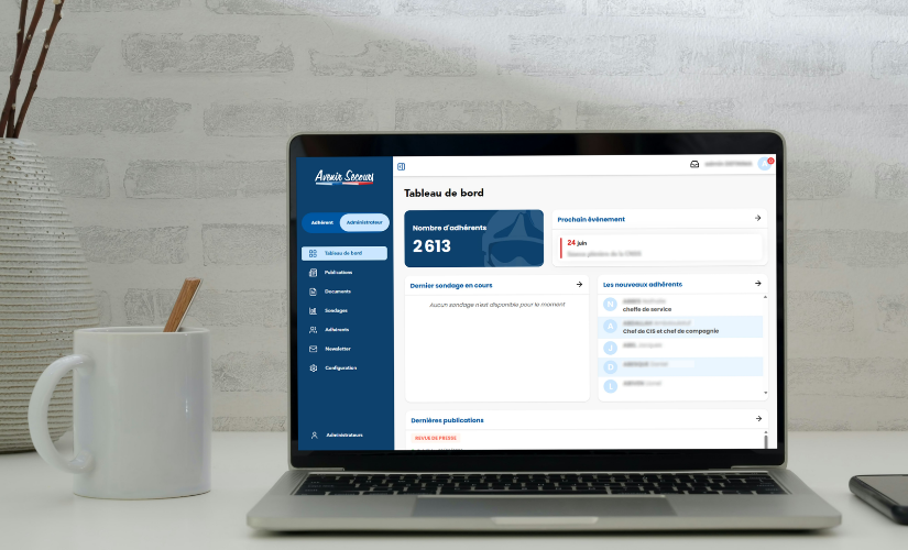 Tableau de bord interface web app métier gestion adhérents sondages et publications internes